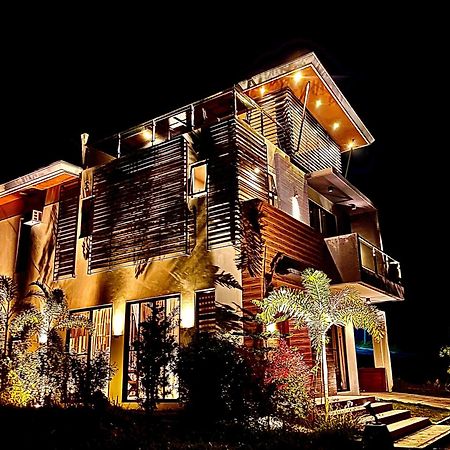 Overlooking Staycation At Sandari Batulao تاجيتاي المظهر الخارجي الصورة