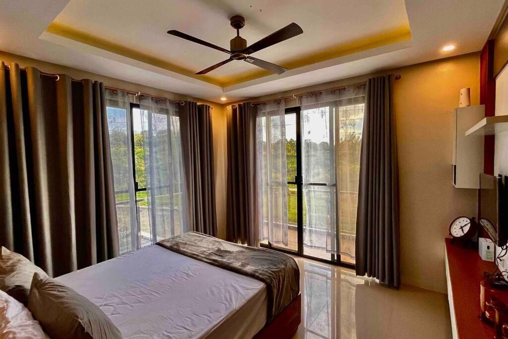 Overlooking Staycation At Sandari Batulao تاجيتاي المظهر الخارجي الصورة