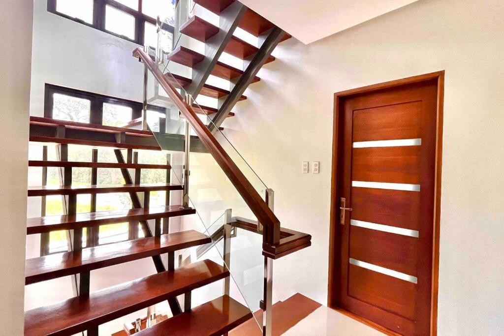 Overlooking Staycation At Sandari Batulao تاجيتاي المظهر الخارجي الصورة